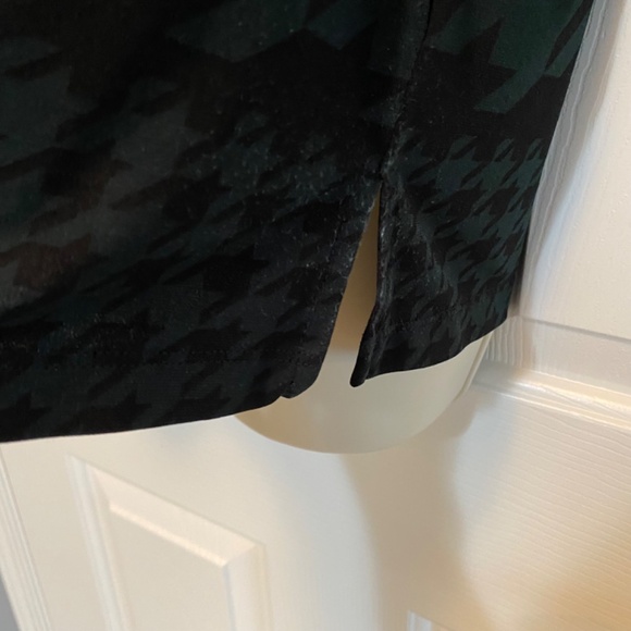 BUY 2 ITEMS GET 1 FREE - Cleo Petites Houndstooth 3/4 sleeve blouse Sz L - Picture 3 of 8